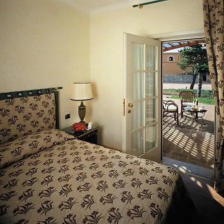 Отель Altafiumara Isole 4* 4*
