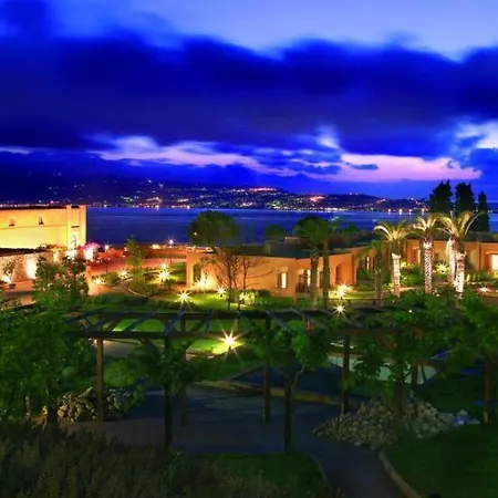 Hotel Altafiumara Isole 4*